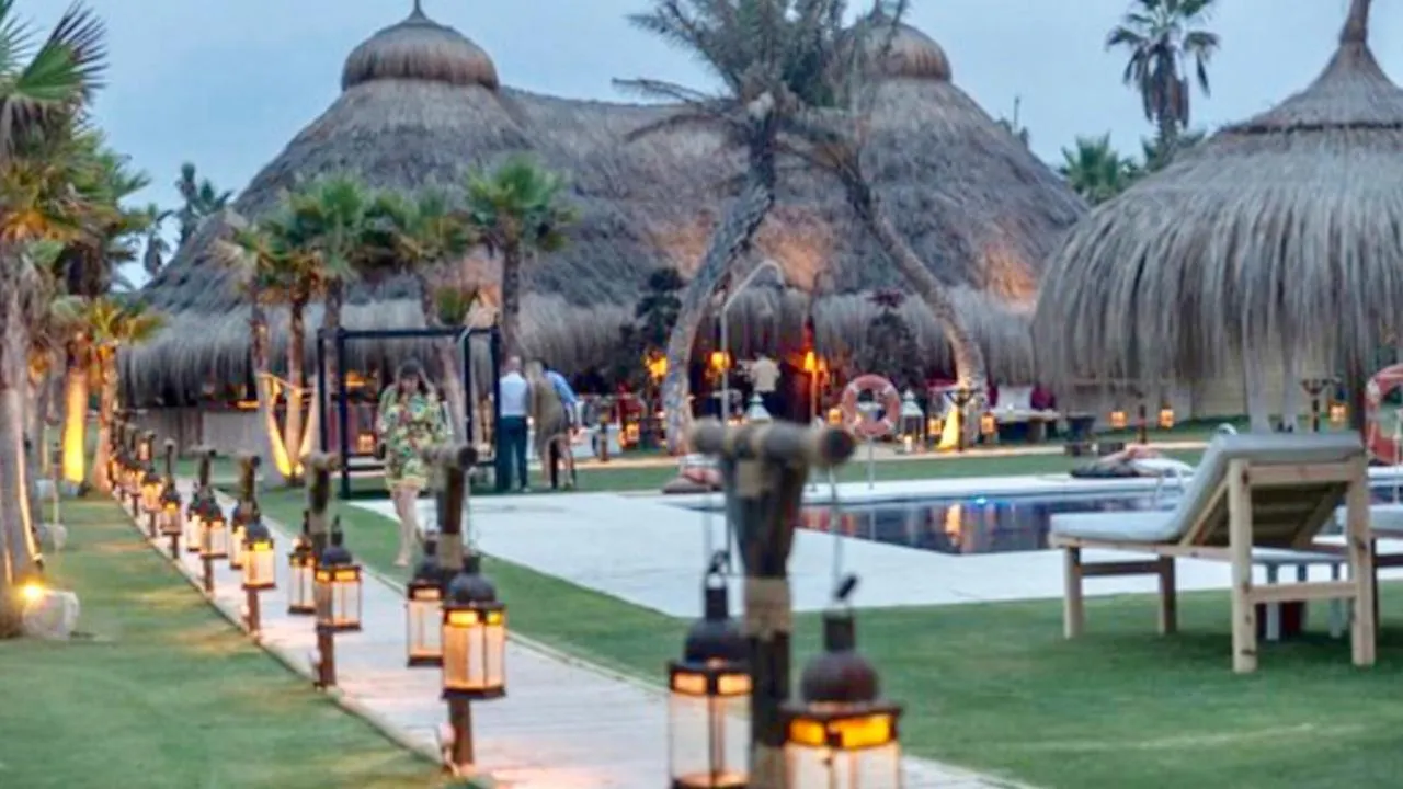 Mi Capricho B17 Beachfront Apartment Sitio de Calahonda
