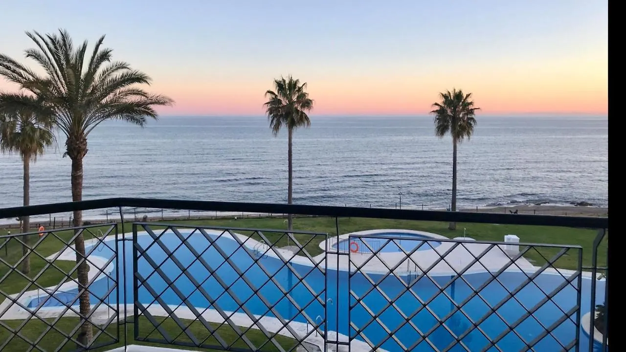 Mi Capricho B17 Beachfront Apartment Sitio de Calahonda Spain