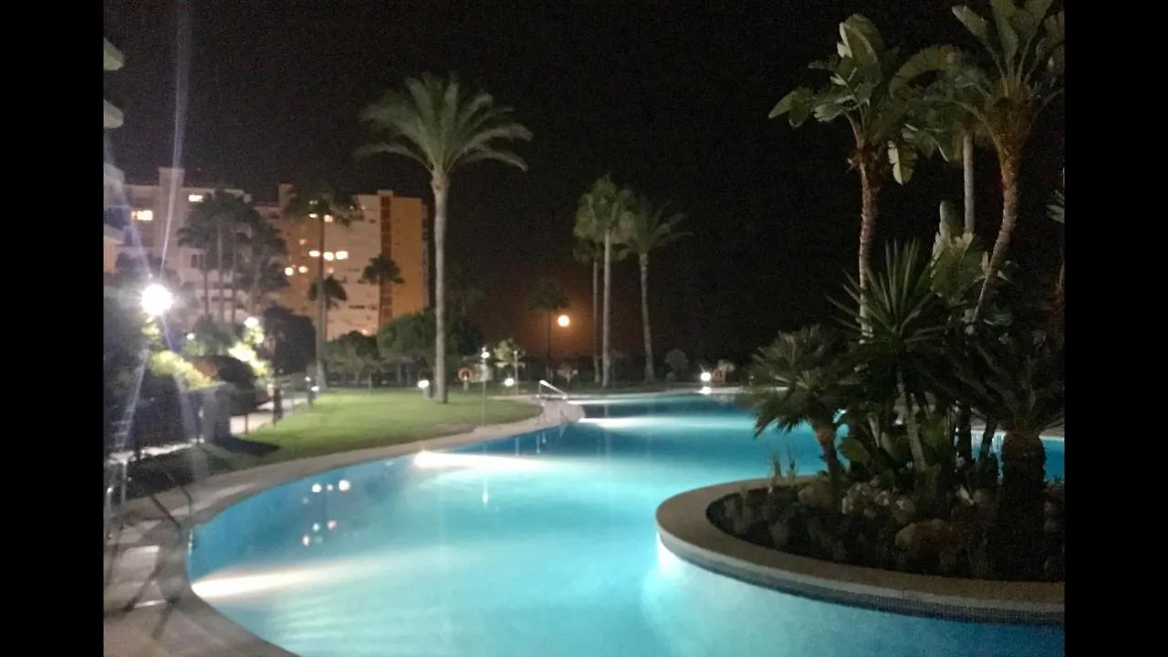 Mi Capricho B17 Beachfront Apartment Sitio de Calahonda