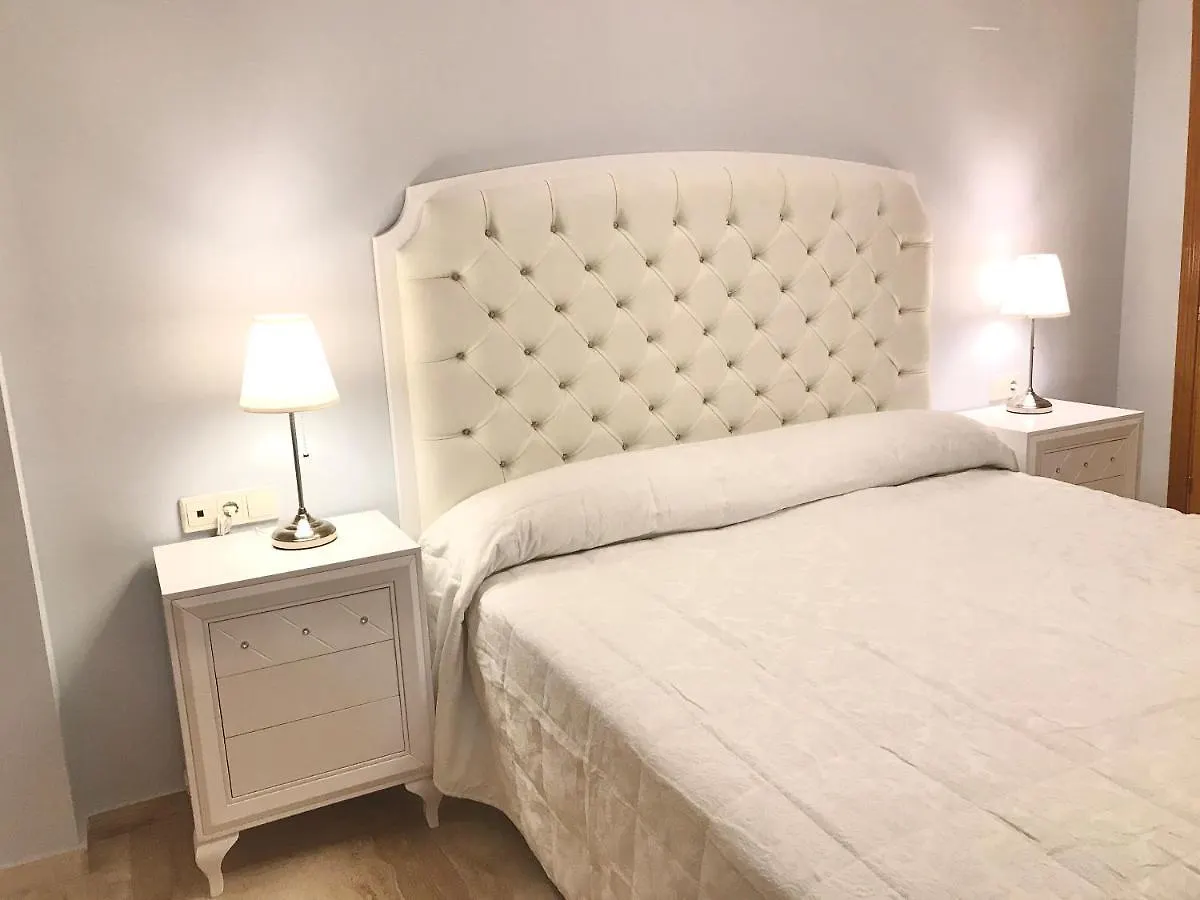Mi Capricho B17 Beachfront Apartment Sitio de Calahonda