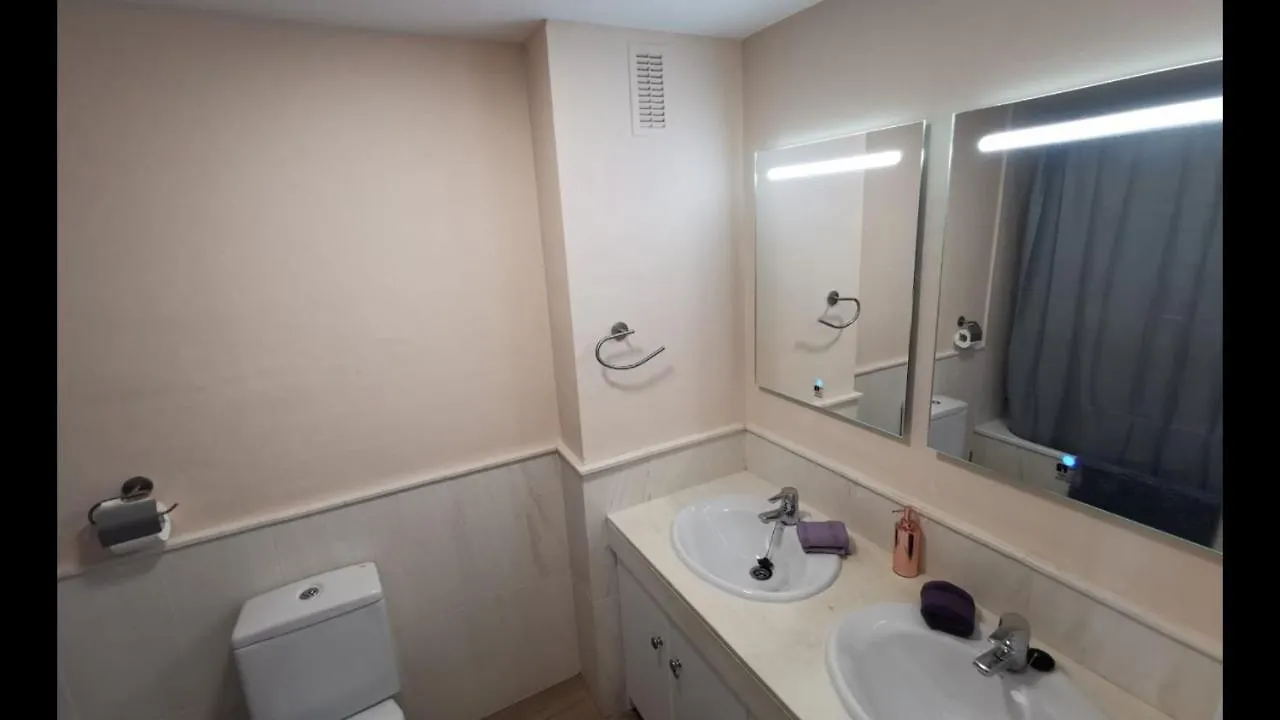 Mi Capricho B17 Beachfront Apartment Sitio de Calahonda